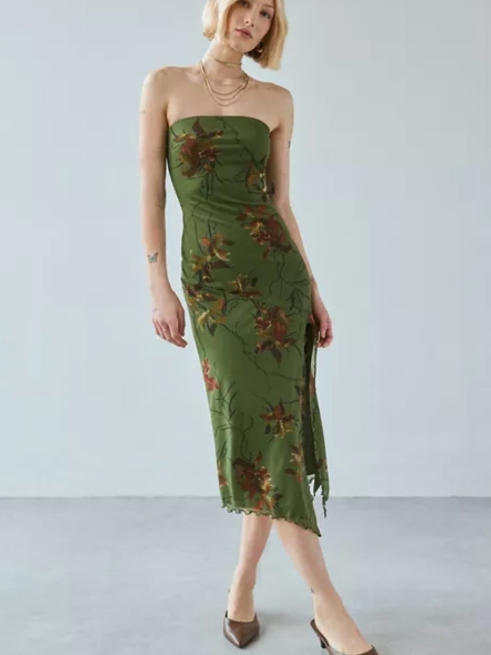Urban Outfitters SAMARA MESH STRAPLESS MIDI DRESS IN FLORAL